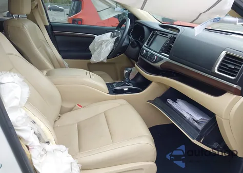 2016 Toyota Highlander Limited Platinum V6 z USA, uszkodzony, nr VIN 5TDDKRFH9GS277976